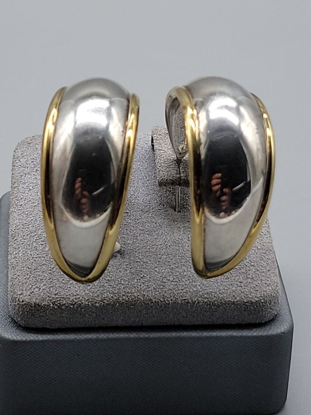 TB 107 Sterling Silver Post Earrings Chunky Half Hoop Mexico Gold Outline - Picture 16 of 16